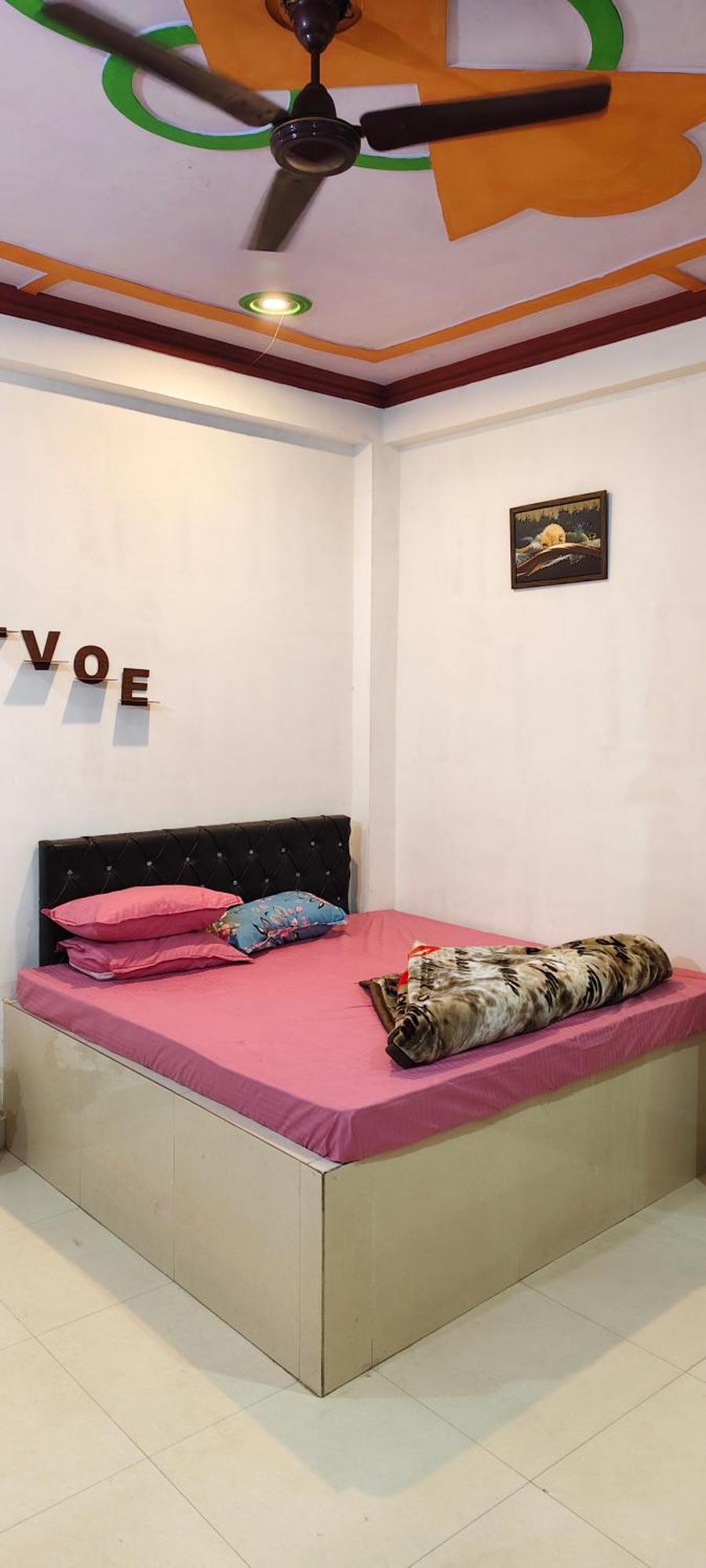 Mangalam Gold Guest House Варанаси Стая снимка