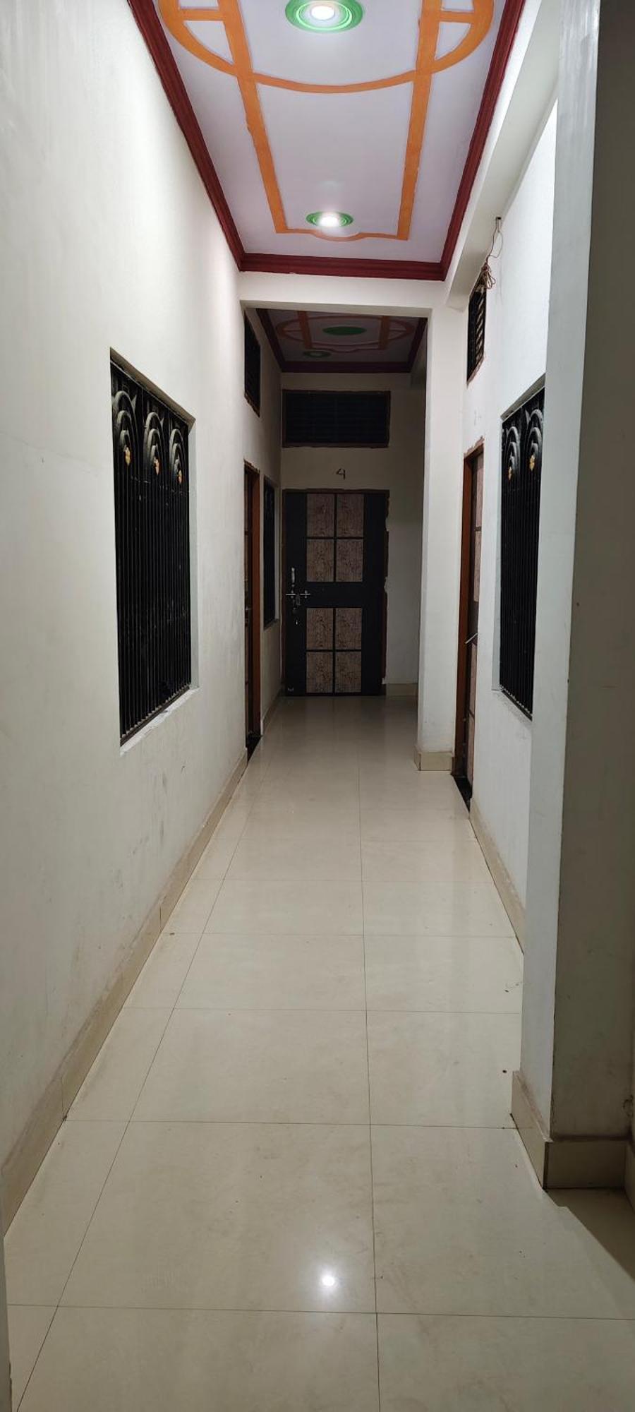 Mangalam Gold Guest House Варанаси Екстериор снимка